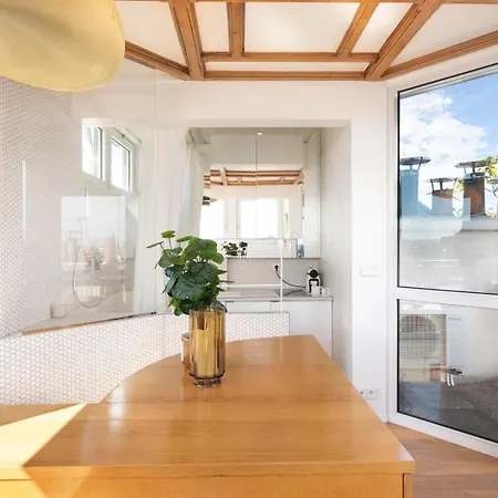 Wehost - With Eiffel Tower View In Heart Of 7e Arrondissement *