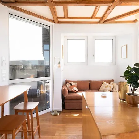 Wehost - With Eiffel Tower View In Heart Of 7e Arrondissement *