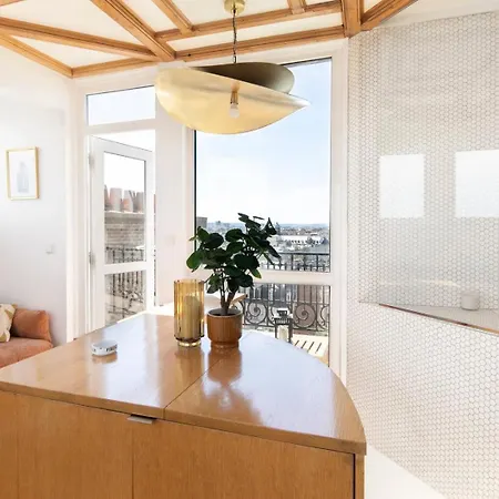 Wehost - Studio With Eiffel Tower View In Heart Of 7E Arrondissement